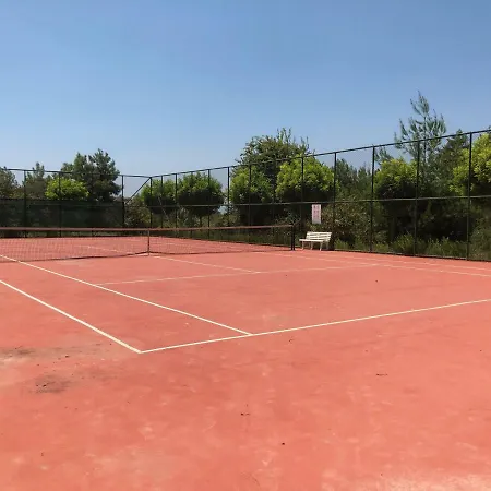 Mahallesi, Aegean Breeze Sitesi B7 * Sogucak